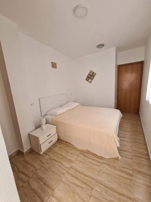 Beautiful Apartment With Patio Torrevieja Dış mekan fotoğraf