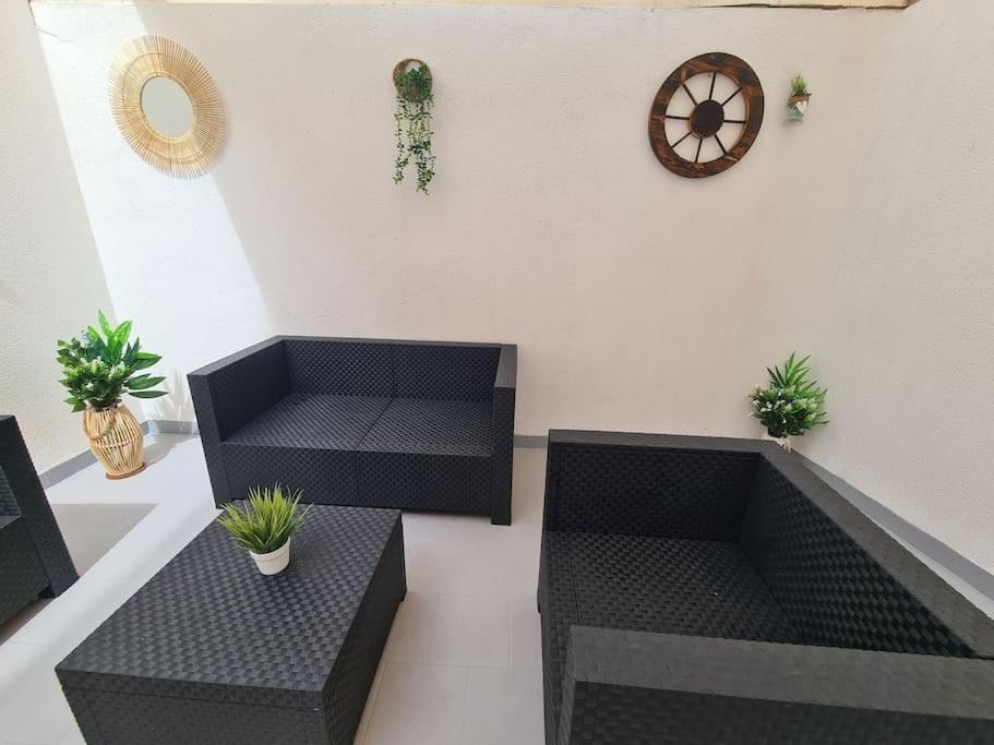 Beautiful Apartment With Patio Torrevieja Dış mekan fotoğraf