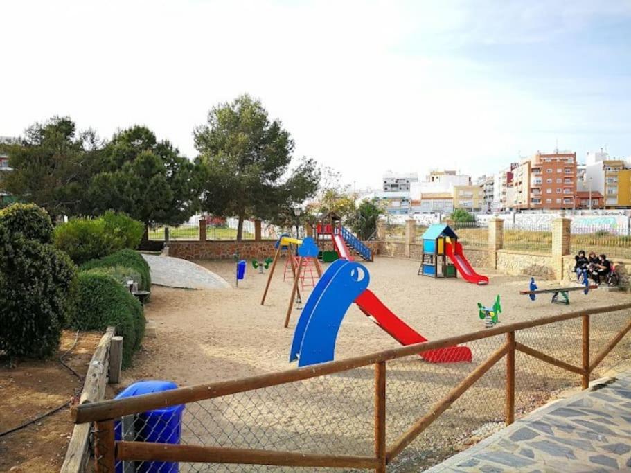 Beautiful Apartment With Patio Torrevieja Dış mekan fotoğraf